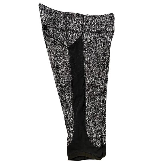 Lululemon Athletica Fit Physique Crop Leggings Jacquard approx 12 Black White - Picture 6 of 14
